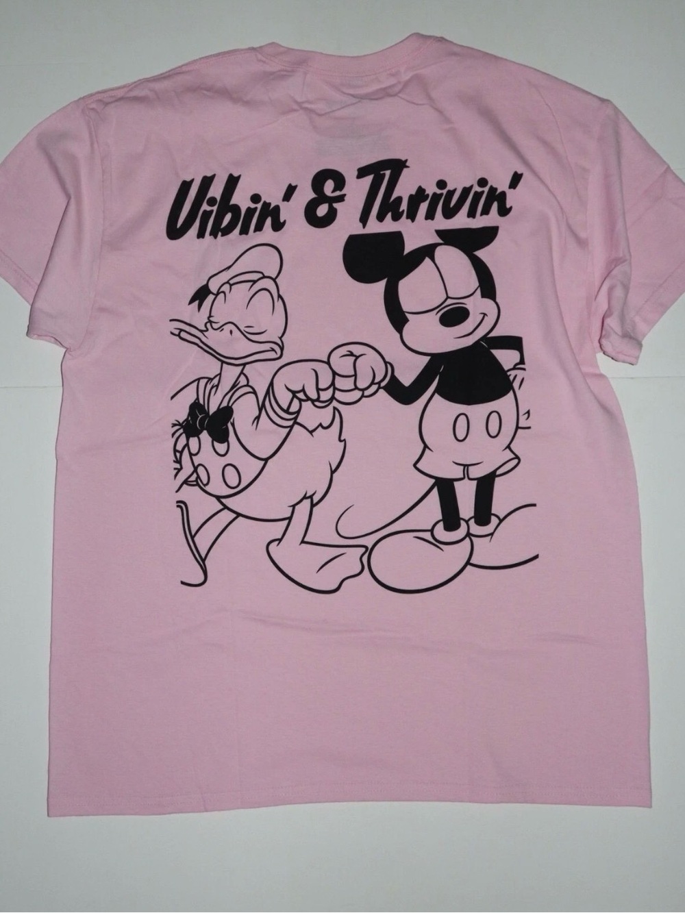 DISNEY VIBIN’ & THRIVIN’ PINK T-SHIRT MEN’S SIZE LARGE
